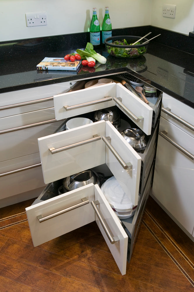 Hi Gloss Manhattan angled doors in white