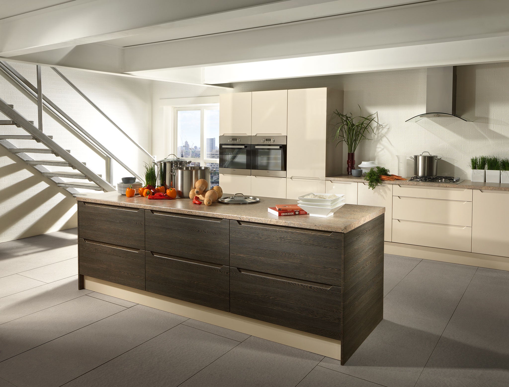 The Avienda from the Recuro Styling Individual Collection is a sleek, clean and modern style cupboard door & drawer front. This handleless door has a built-in J-Pull and is available in an 18mm and 22mm thick handle, giving this a clean, simple styling, suitable for kitchen, bedroom and office environments. All products can be refinished to any colour. We can also closely match to colours from the Farrow & Ball, Little Greene, NCS, Dulux, RAL, Crown and Valspar colour ranges.