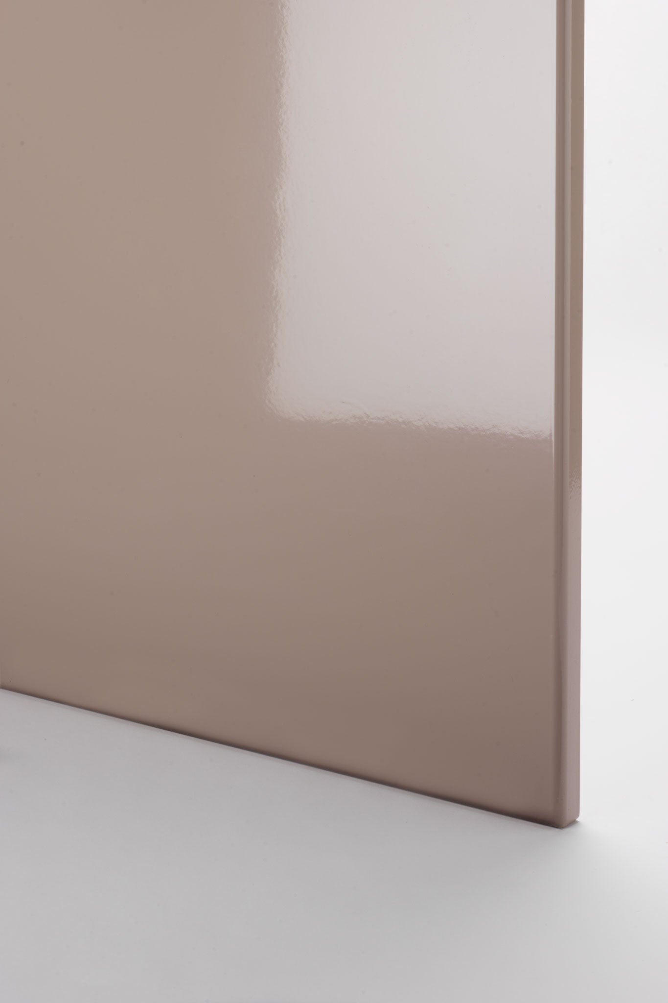 High gloss Manhattan style door in Valspar colour