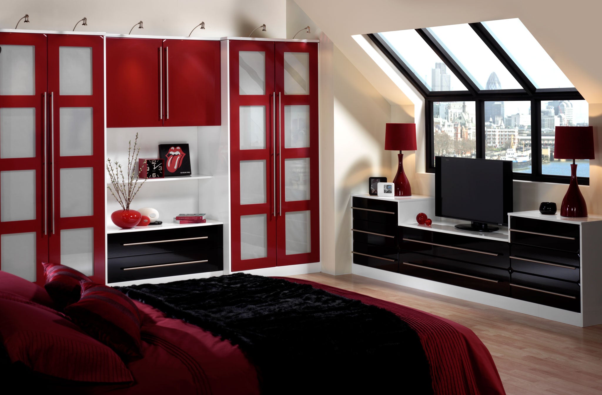 Modern bedroom wardrobe with Winwick style doors