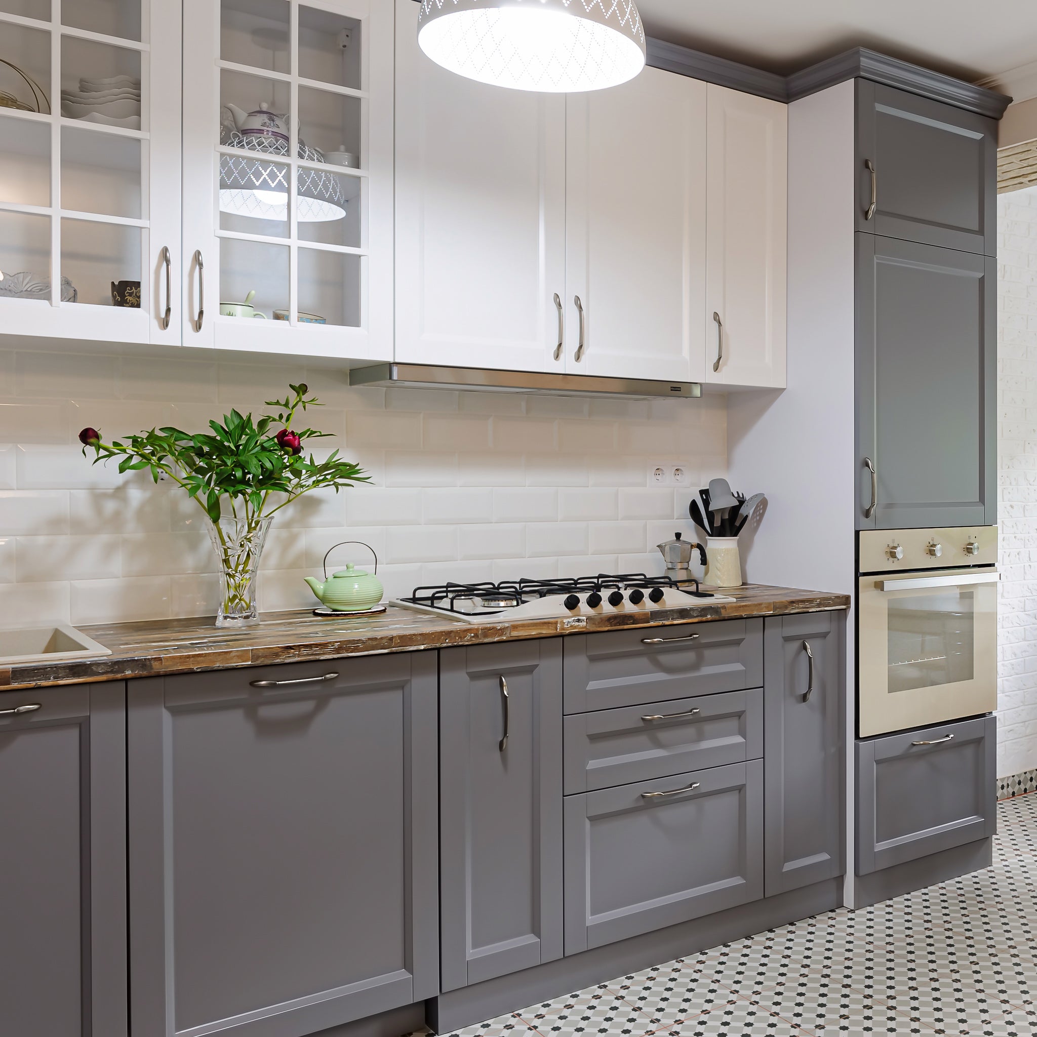 Refinish & Respray Your Exisitng Kitchen Or Bathroom